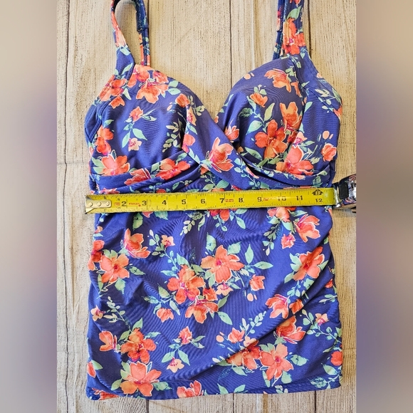 Lands’ End Women's Size 4 Swim Tank Blue Floral Tankini Swim Top Adjustable - Picture 10 of 10